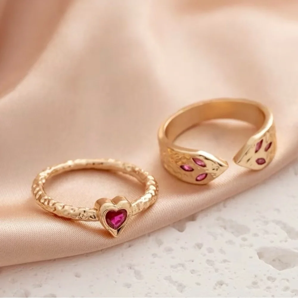 Gold Ring Set with Heart and Leaf Red Accents